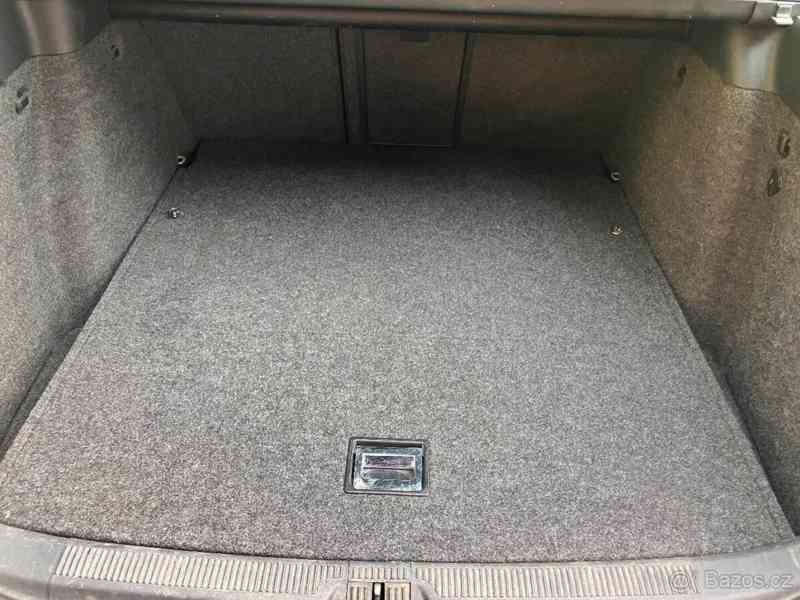 Škoda Octavia 1,6 II MPI 75kW – Ambiente - foto 17