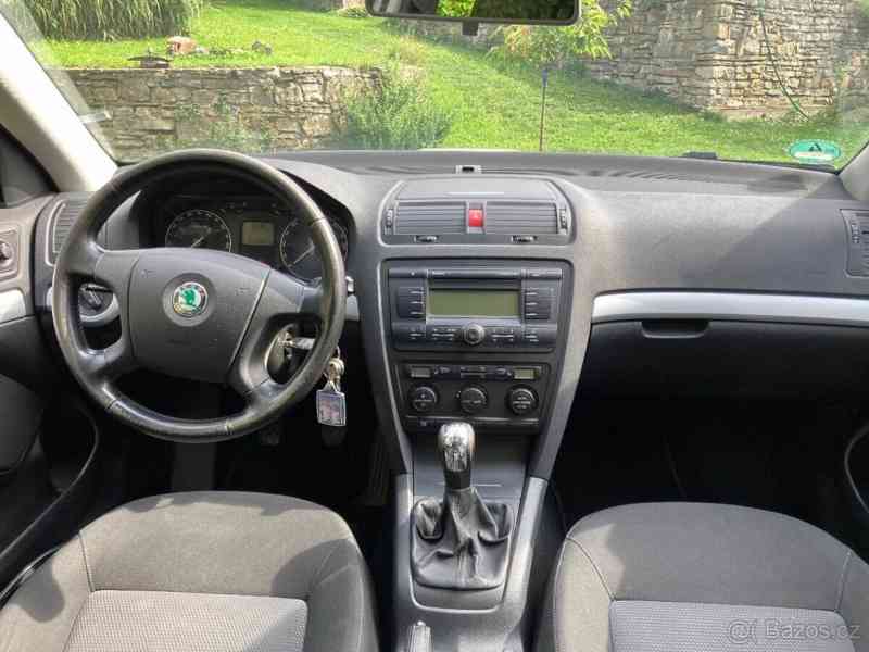 Škoda Octavia 1,6 II MPI 75kW – Ambiente - foto 4