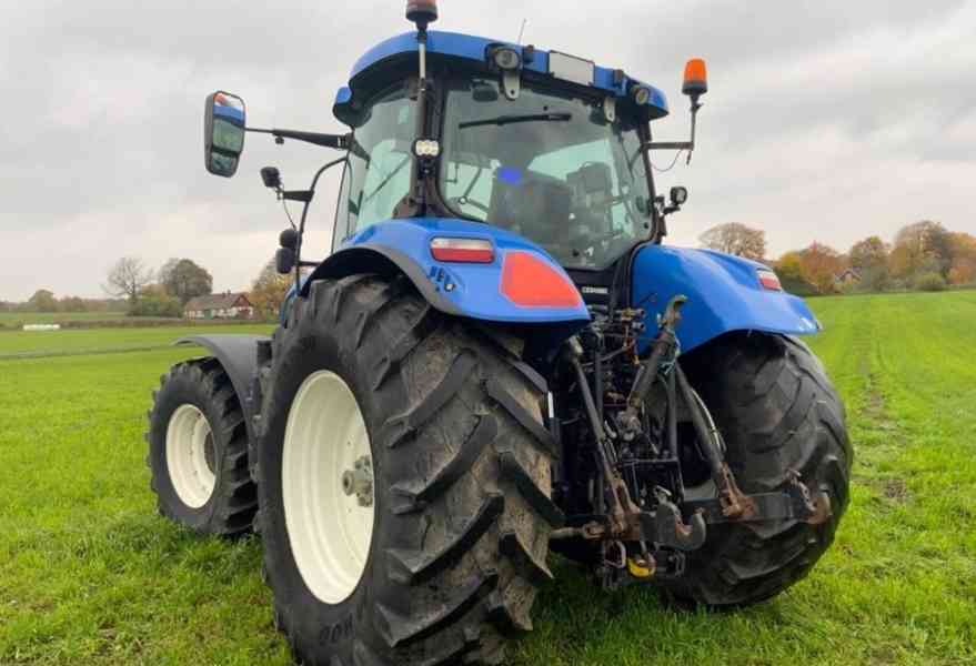 2016 New Holland T7.235 - foto 3