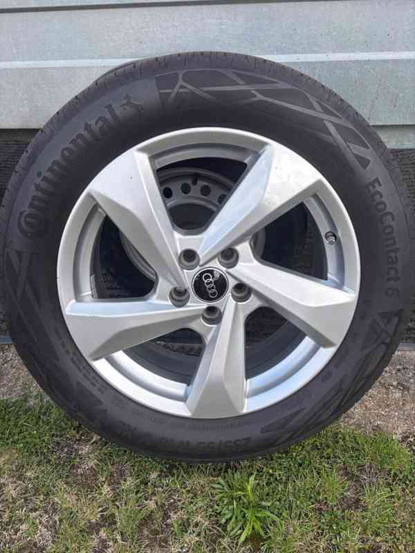 Audi Q3 1,5   S-Line TFSi - foto 16