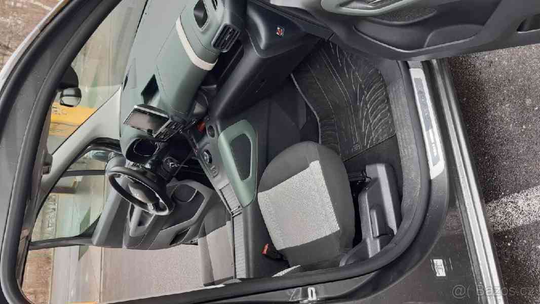 Citroen Berlingo XL 1,5 HDi, 96 KW, 7míst, XTR - foto 9