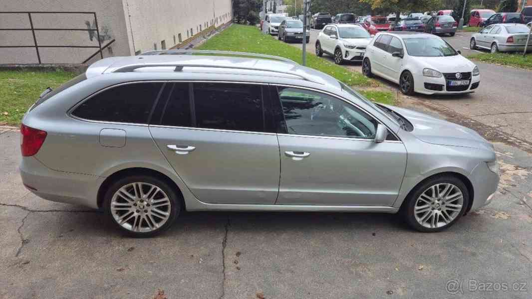 Škoda Superb 1,8   TSi 118Kw r.v.2011 - foto 5