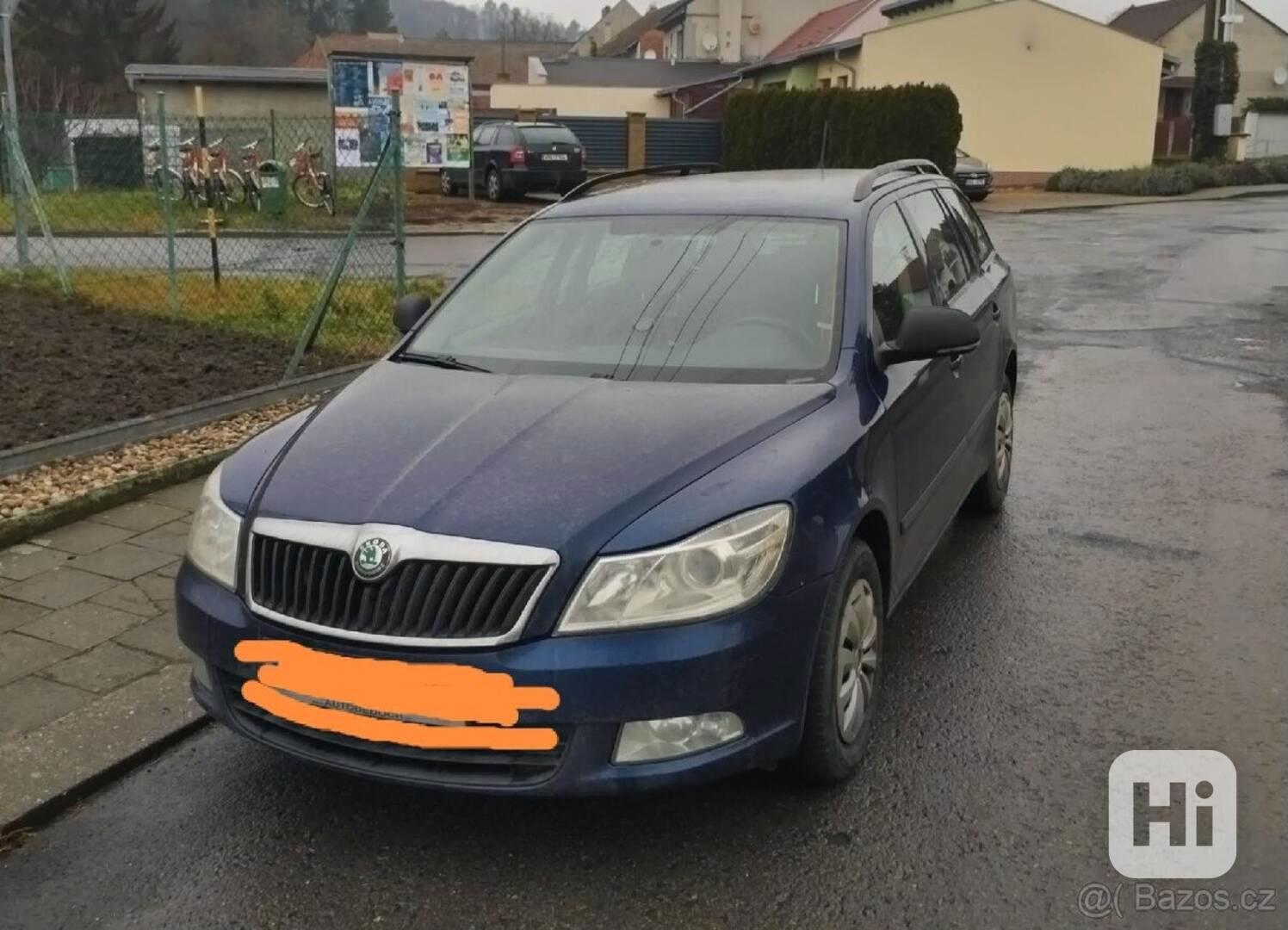 Škoda Octavia 1,6 - foto 1