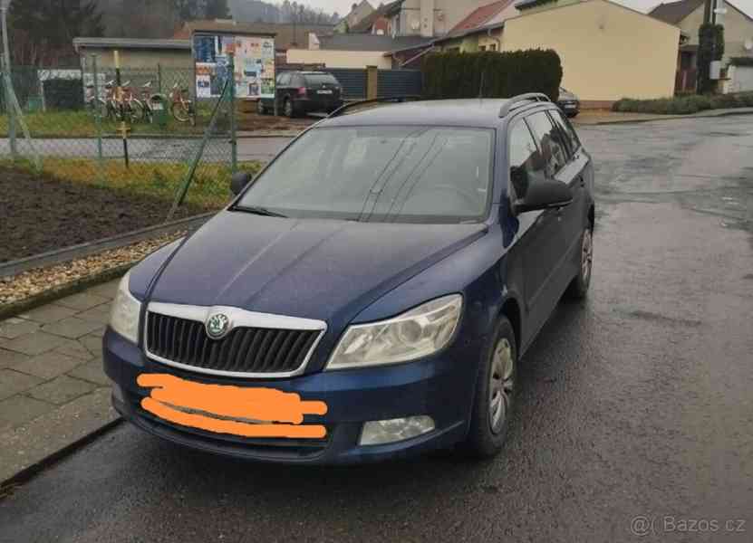 Škoda Octavia 1,6 - foto 1