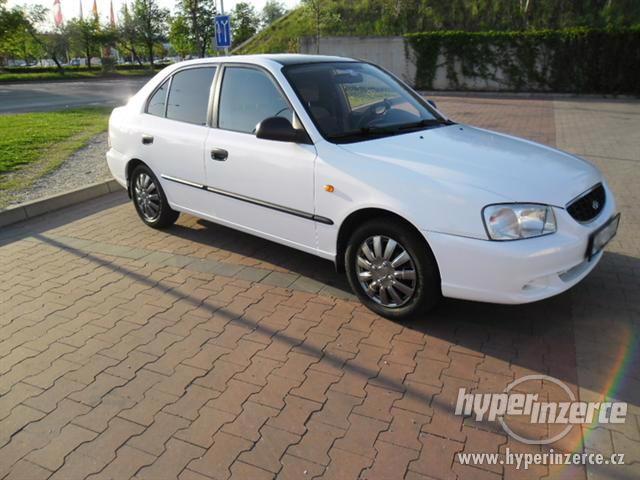 Hyundai Accent, 1.3,  39.000 Kč - foto 1