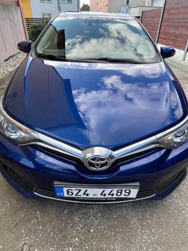 Toyota Auris 1,6   4D, r.v.2016 - foto 2