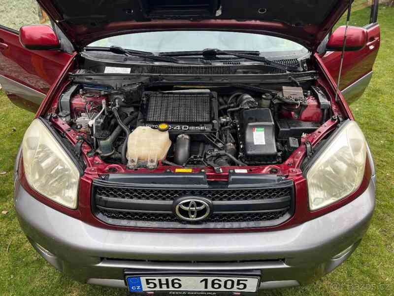 Toyota RAV4 D-4D 4x4 diesel, 85 kW - foto 8