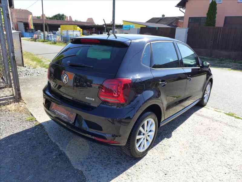 Volkswagen Polo 1,0 MPI HIGHLINE, 1.MAJITEL - foto 3