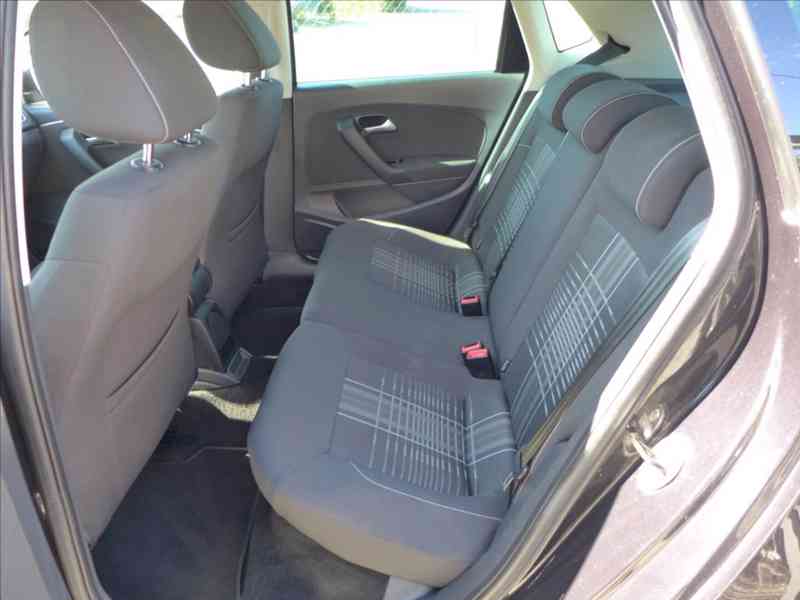 Volkswagen Polo 1,0 MPI HIGHLINE, 1.MAJITEL - foto 6