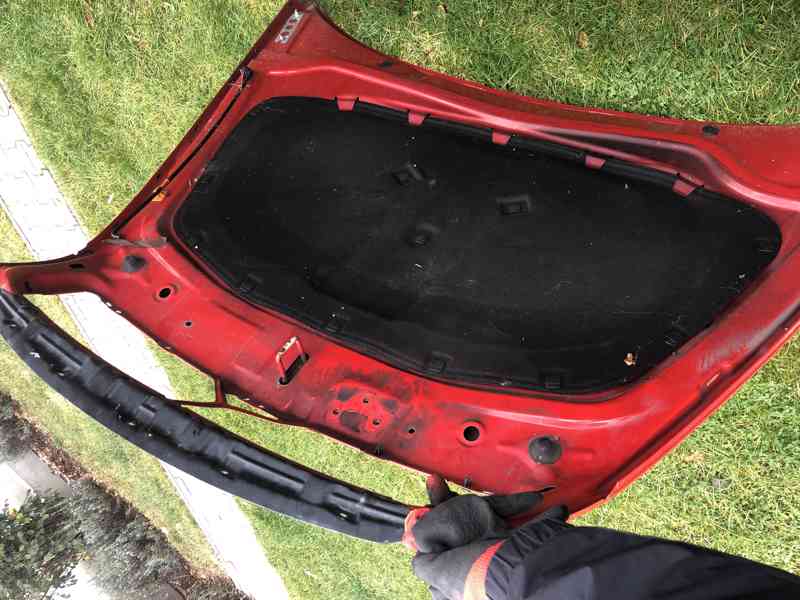 kapota skoda octavia II 2 08-13 faceLift maska - foto 3