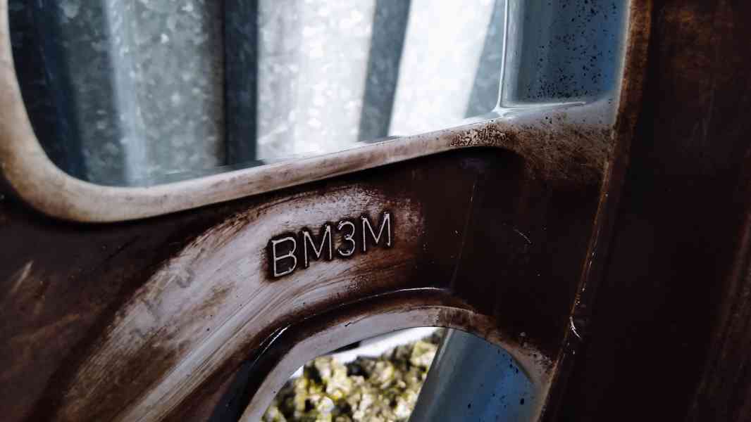 BMW M-Power ALU kola 18" - foto 10