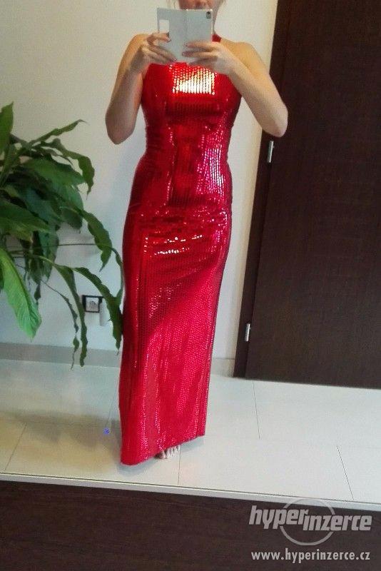Rudé sexy společenské šaty - foto 2
