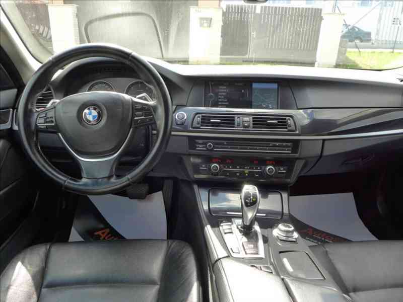 BMW Řada 5 2,0 525XD 160KW KŮŽE KAMERA - foto 7