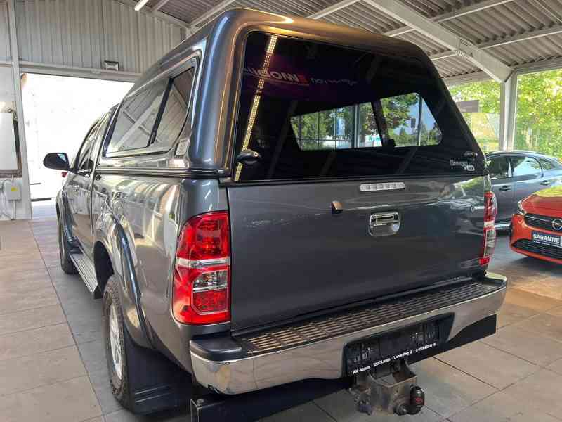 Toyota Hilux 2,5 D4D Life 4x4 106kw - foto 5