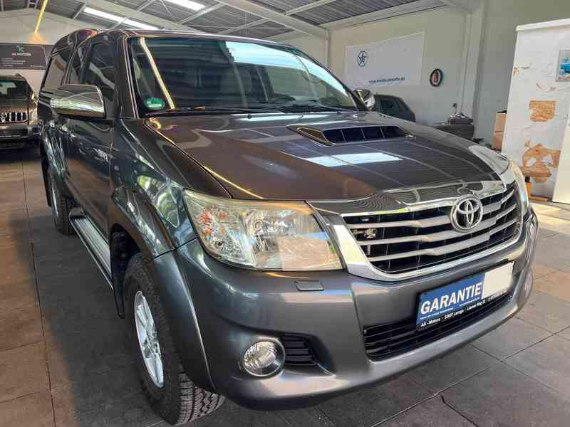 Toyota Hilux 2,5 D4D Life 4x4 106kw - foto 3