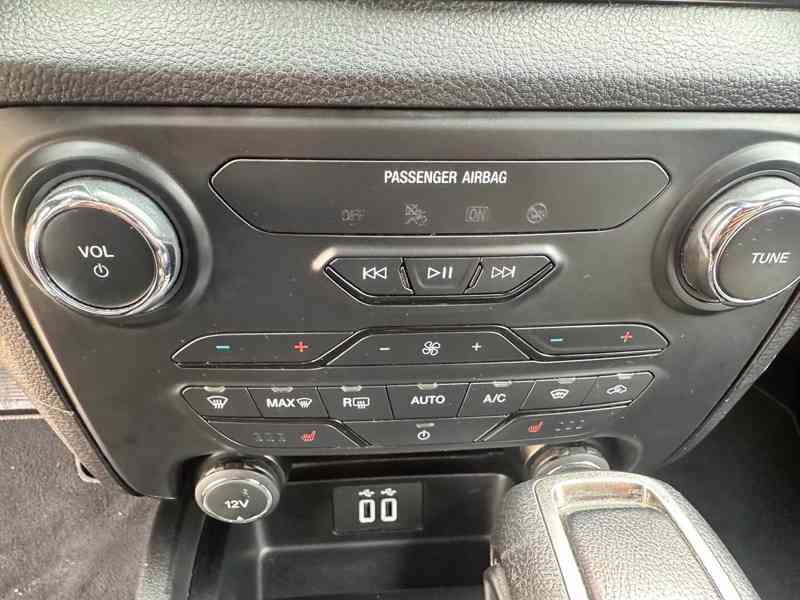 Ford Ranger Wildtrak Double Cab 2.0 TDCi Bi-Turbo 4x4  - foto 9