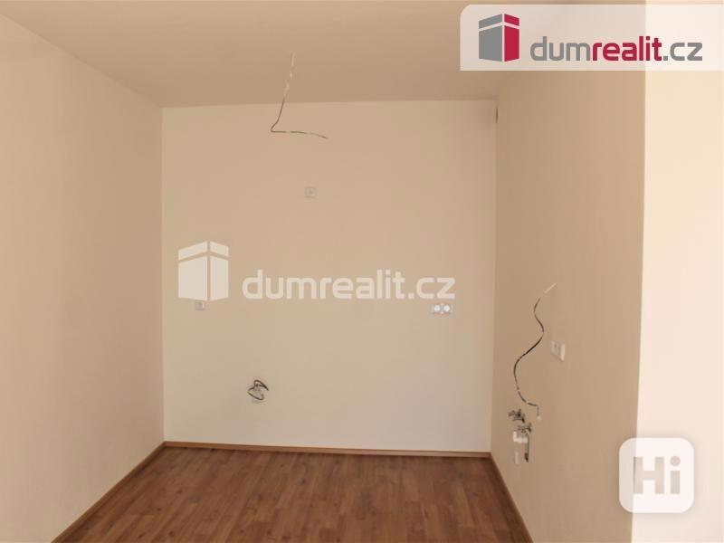 Prodej novostavby bytu 2+kk s balkonem v Plzni - Křimicích - foto 7