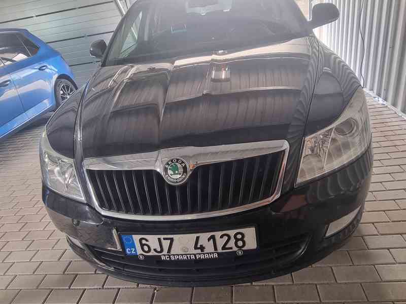 Škoda Octavia II 1.9TSI 118kW - foto 3