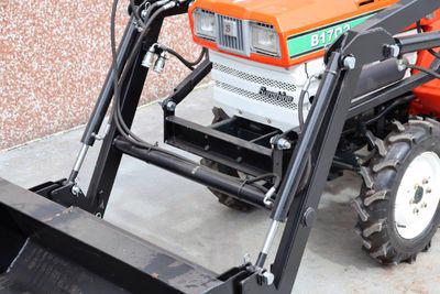Traktor Kubota B1702 - foto 9