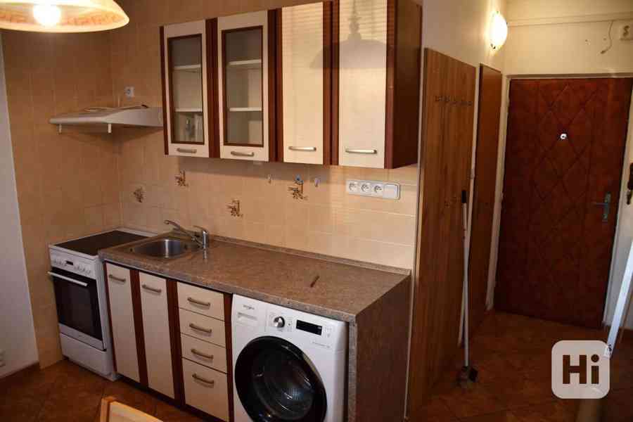 Prodám byt OV 1+1 35m2+sklep,centrum Břeclav,Slovácká - foto 2