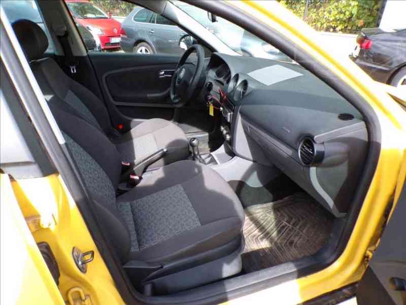 Seat Ibiza 1,2 12V - foto 11