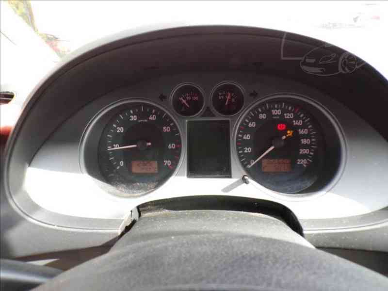 Seat Ibiza 1,2 12V - foto 6