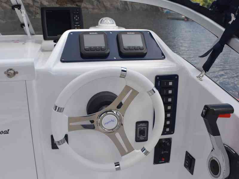Nová kajutová jachta Sport Cruiser 20 / 5,9 metru - foto 8