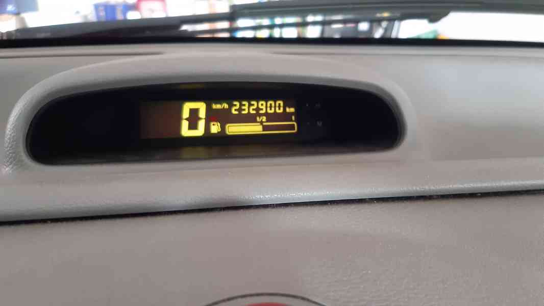 Renault Twingo - foto 8