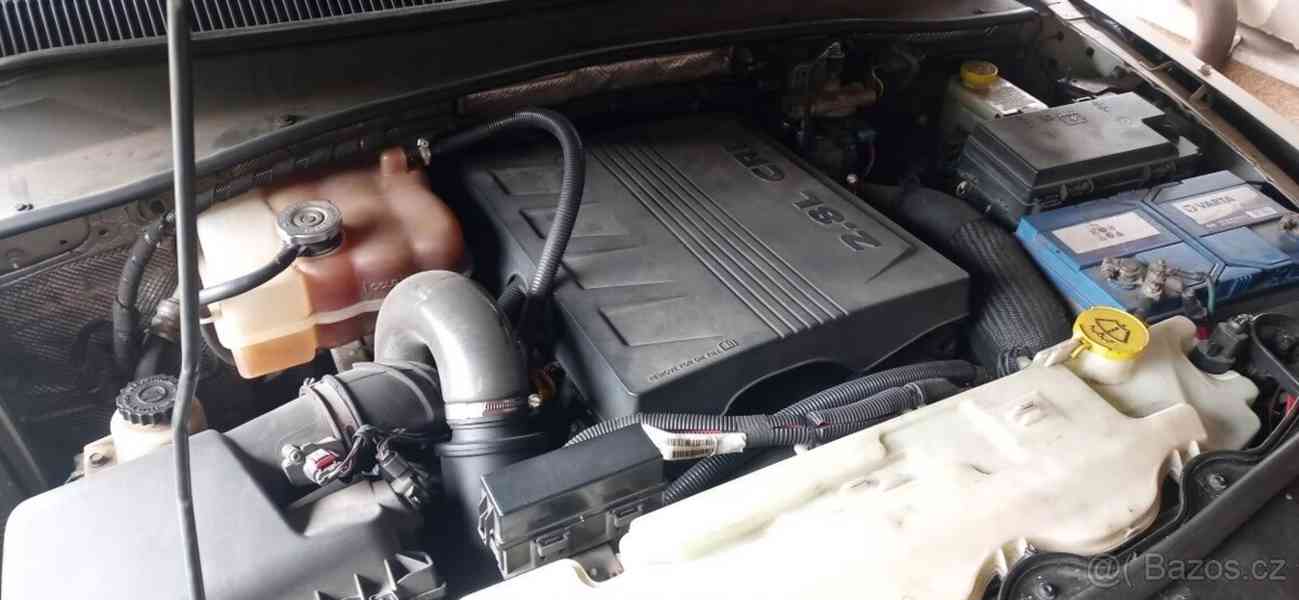 Jeep Cherokee 2,8   KK - foto 13