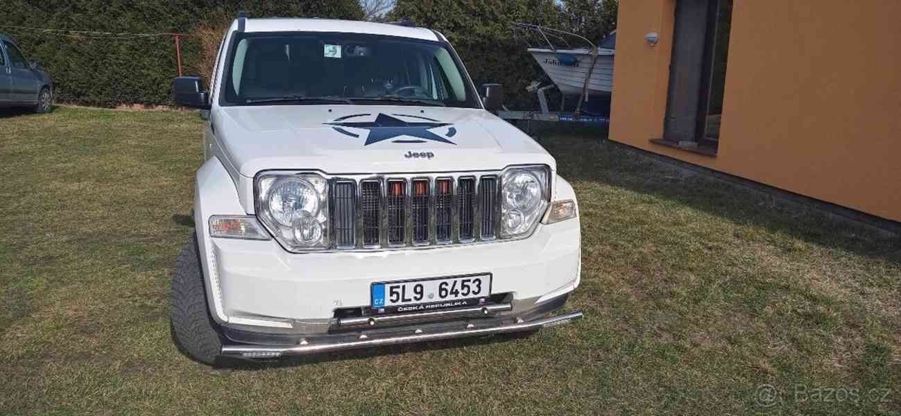 Jeep Cherokee 2,8   KK - foto 5