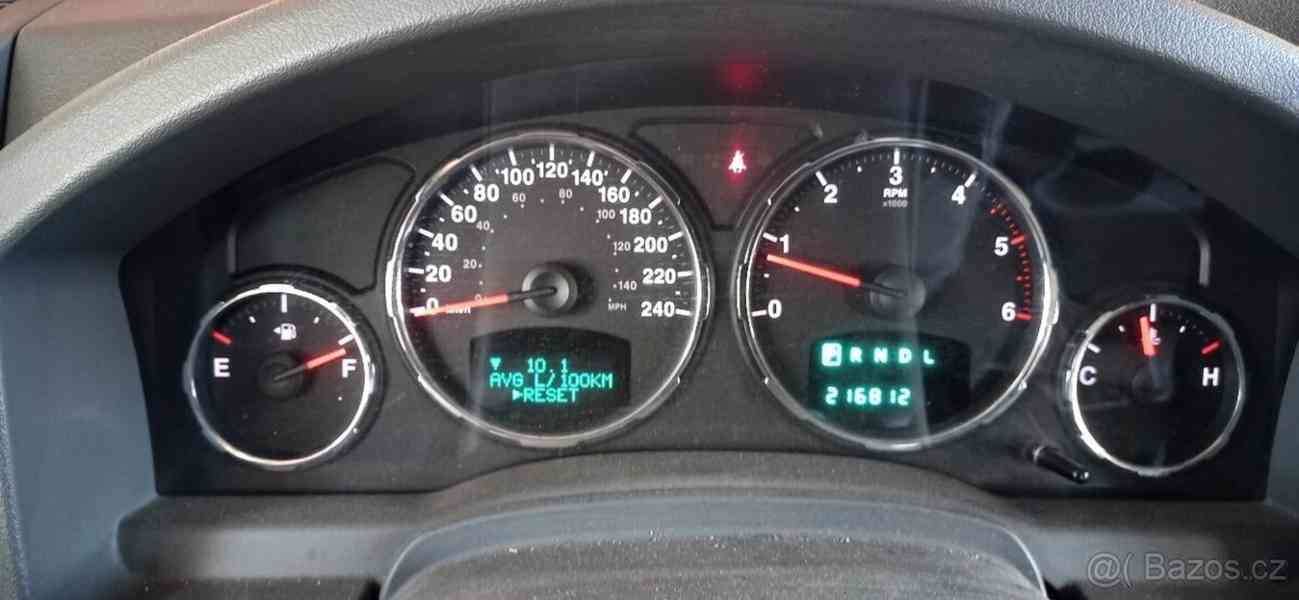 Jeep Cherokee 2,8   KK - foto 10