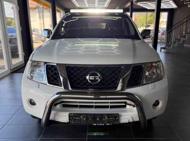 Nissan Navara 2,5DCi Double Cab LE 140kw - foto 5