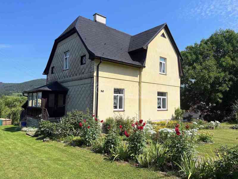 Rodinný dům ve Vrbně pod Pradědem, dispozice 4+2, zahrada 1 137 m2 - foto 3