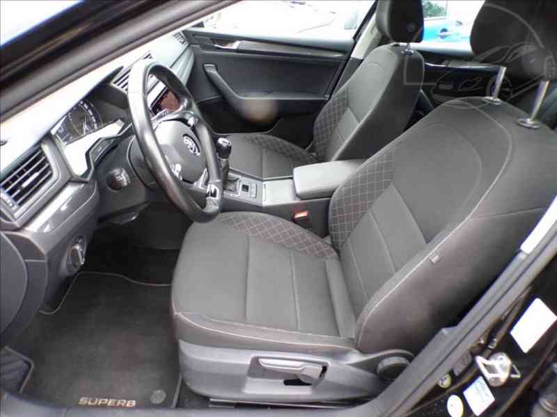 Škoda Superb 2,0 TDI NAVIGACE - foto 8