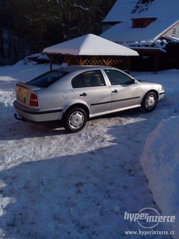 Skoda Octavia 1,6 GLXi - foto 1