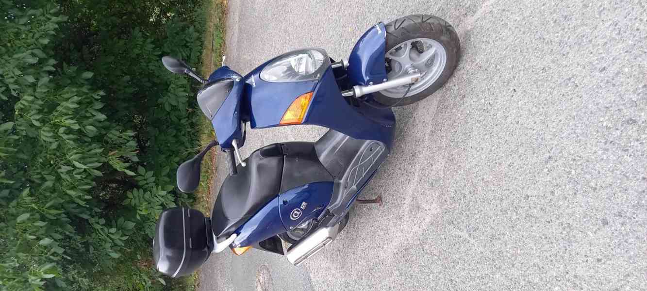 Honda NES 125 - foto 1