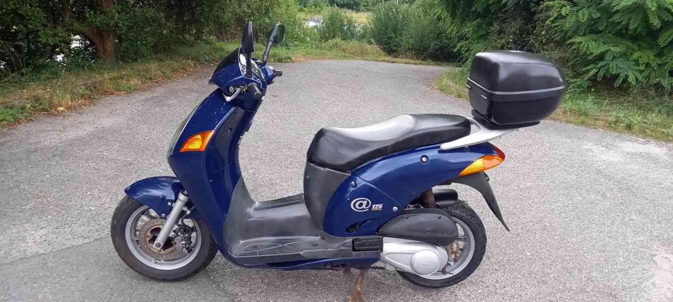 Honda NES 125 - foto 3