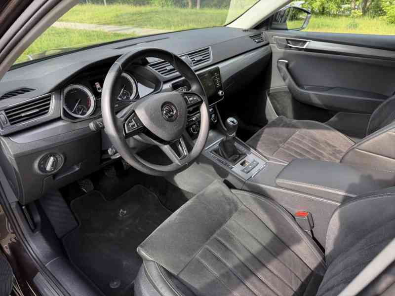 Škoda Superb, 2.0 TDI - Paket Style Plus - foto 15