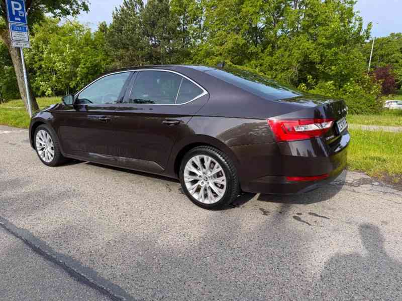 Škoda Superb, 2.0 TDI - Paket Style Plus - foto 3