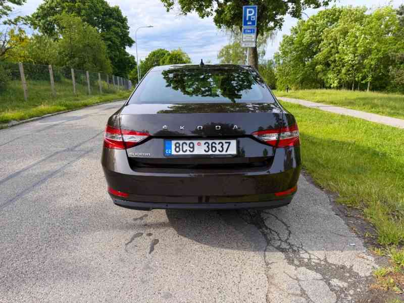 Škoda Superb, 2.0 TDI - Paket Style Plus - foto 4