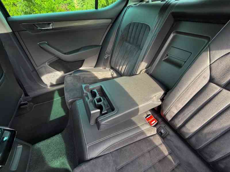 Škoda Superb, 2.0 TDI - Paket Style Plus - foto 13