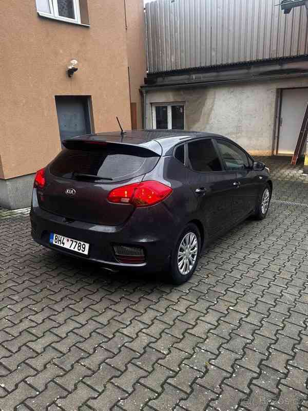 Kia Ceed 1,6   KIA - foto 2