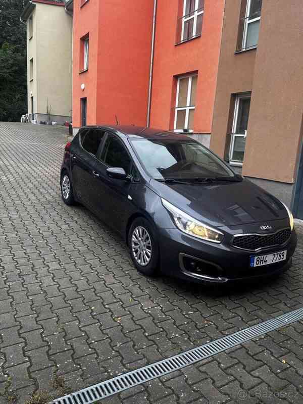 Kia Ceed 1,6   KIA - foto 8