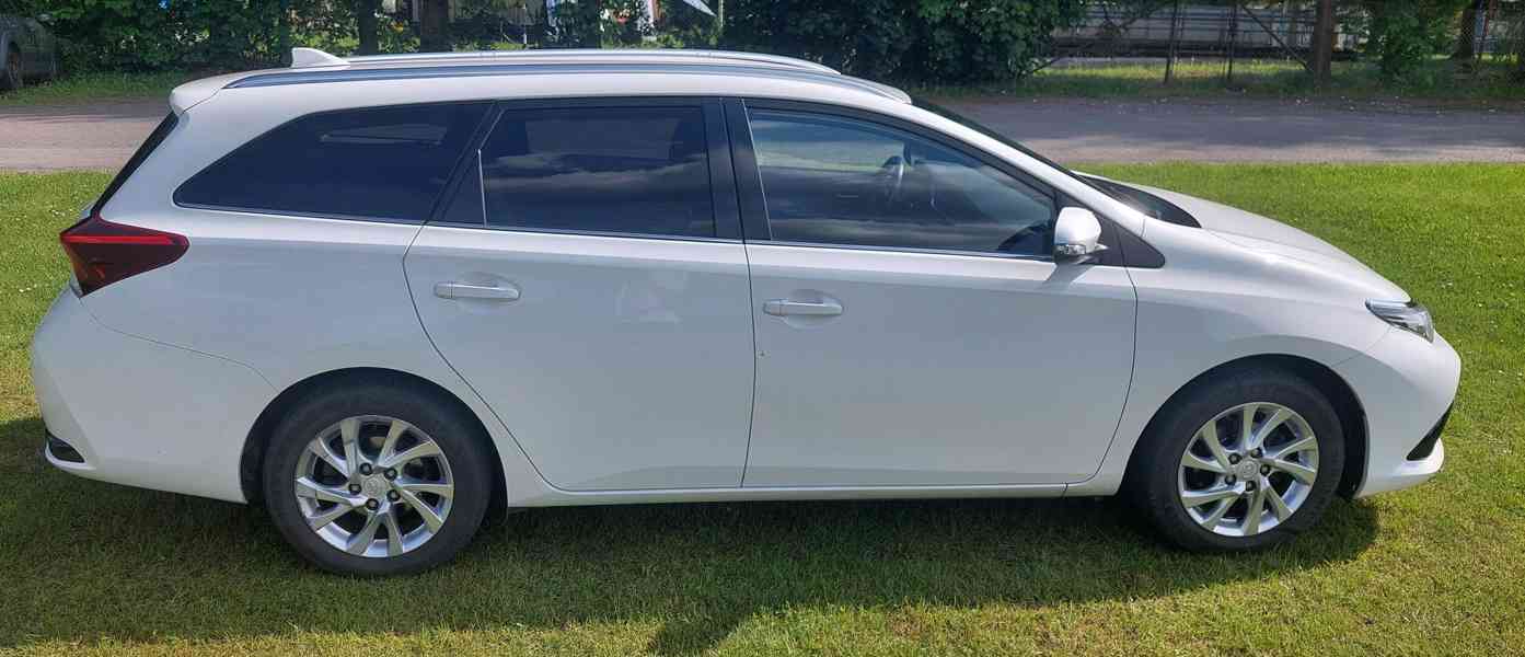 Prodám Toyota Auris kombi - foto 3