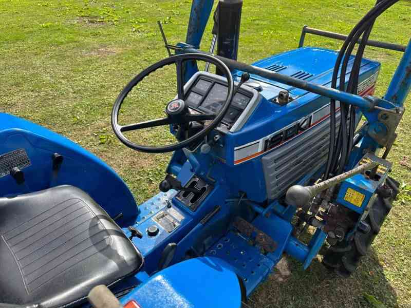 Traktor ISEKI TL2100 4WD - foto 10