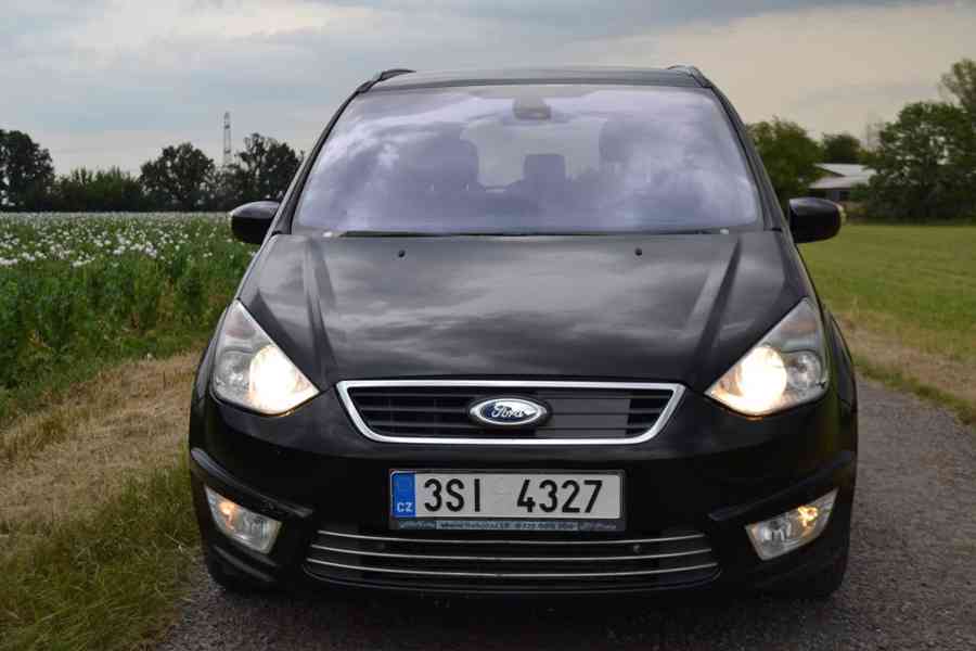 Ford Galaxy 2.0 TDi Titanium 7 míst - foto 6