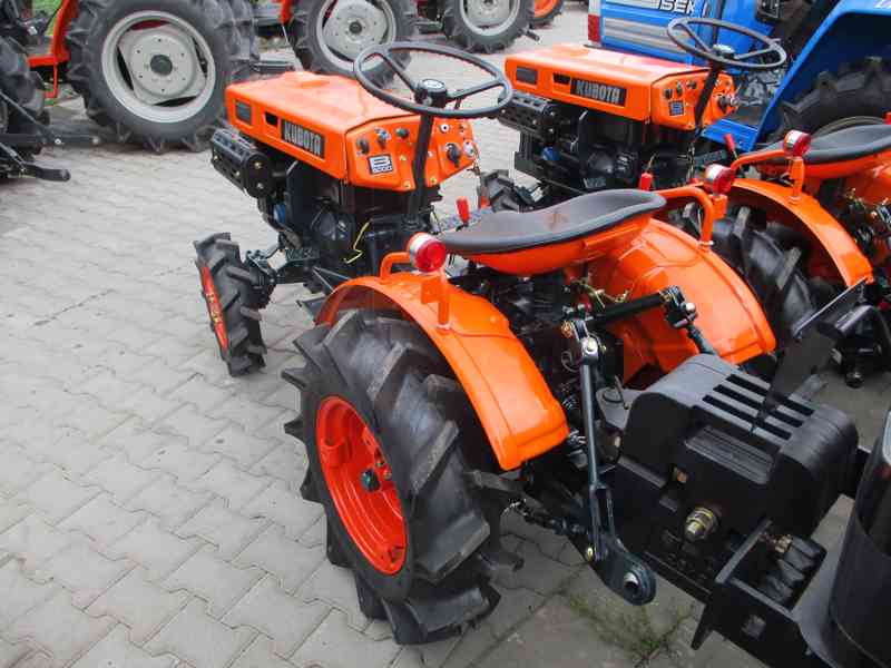 Malotraktor Kubota B5000 4WD plně repasovaný - foto 2