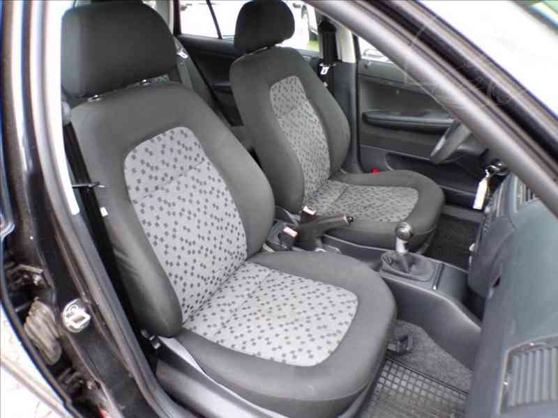 Škoda Fabia 1,4 TDI TAŽNÉ ZAŘÍZENÍ,KLIMA - foto 12