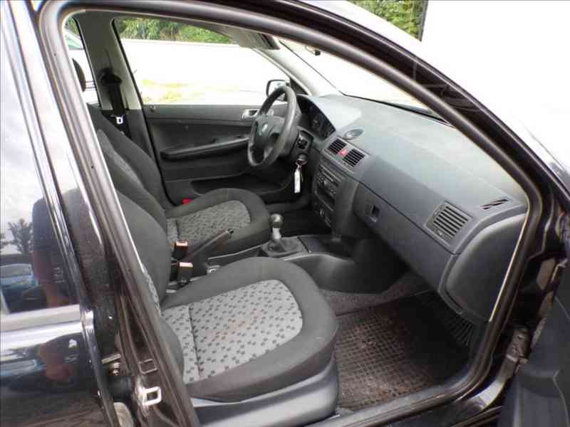 Škoda Fabia 1,4 TDI TAŽNÉ ZAŘÍZENÍ,KLIMA - foto 11