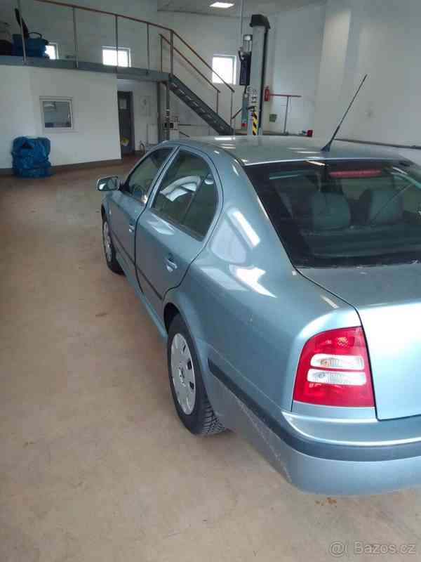 Škoda Octavia 1,6 MPI 75kW - foto 5